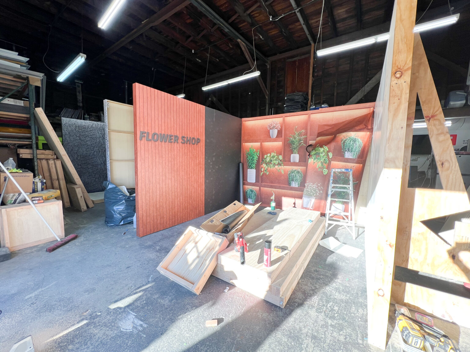 Event Graphics Fabircation Nyc Production Vinyl Experiential Nvs Visuals event fabrication custom wall flats and stage design vinyl wraps