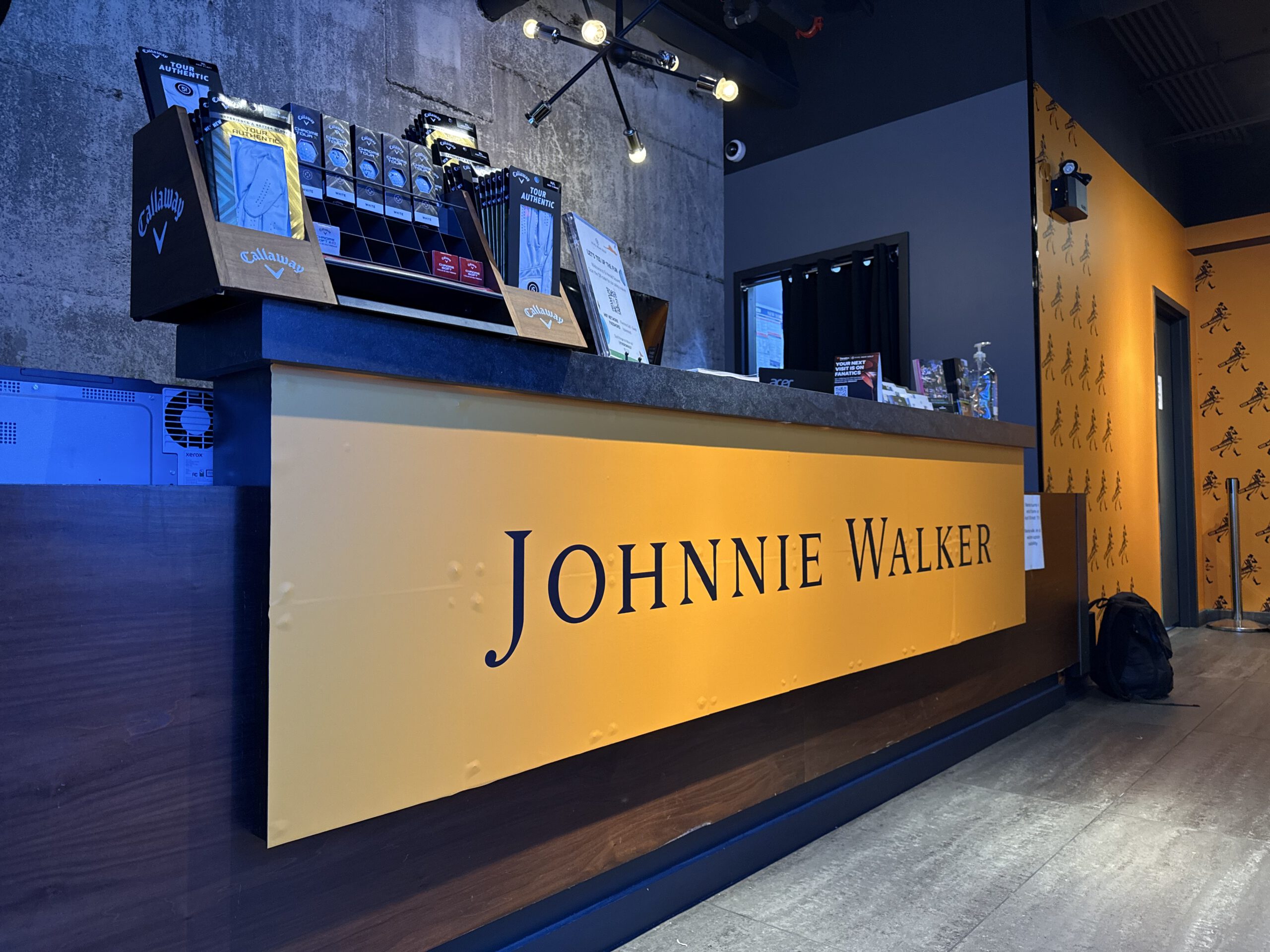 Retail pop-up graphics, visuals, event graphics, pop-up fabrication