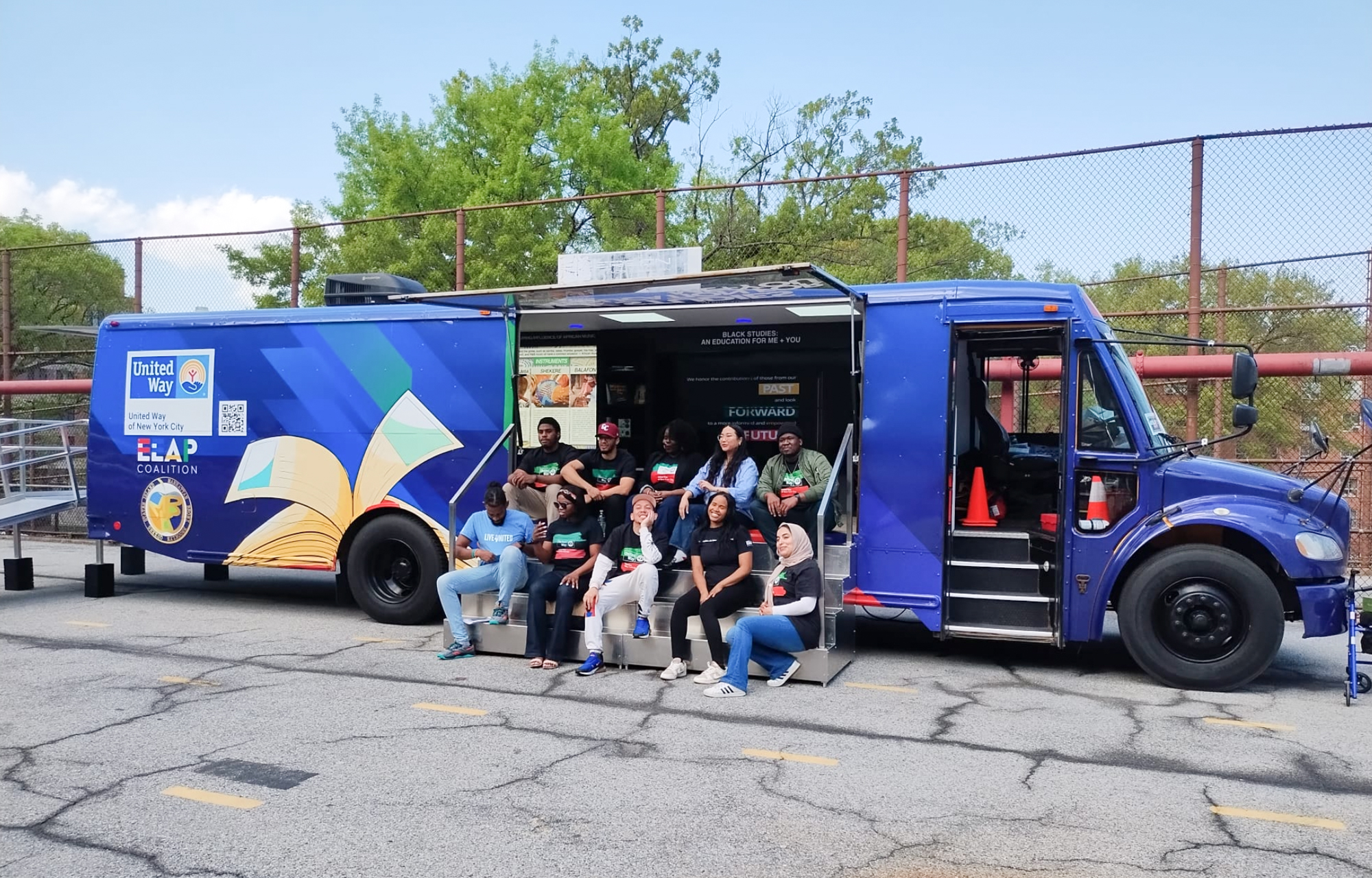 promo-school-bus-activation-branded-pop-up-08 school bus promo activation branded campaign experiential vehicle activation