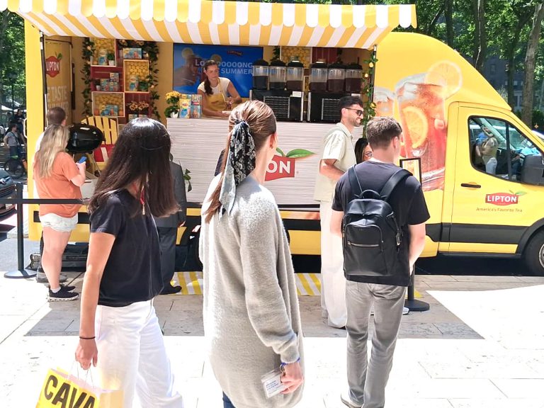 Lipton Iced Tea mobile sampling truck at Bryant Park for National Iced Tea Day by NVS Visuals, photo 01