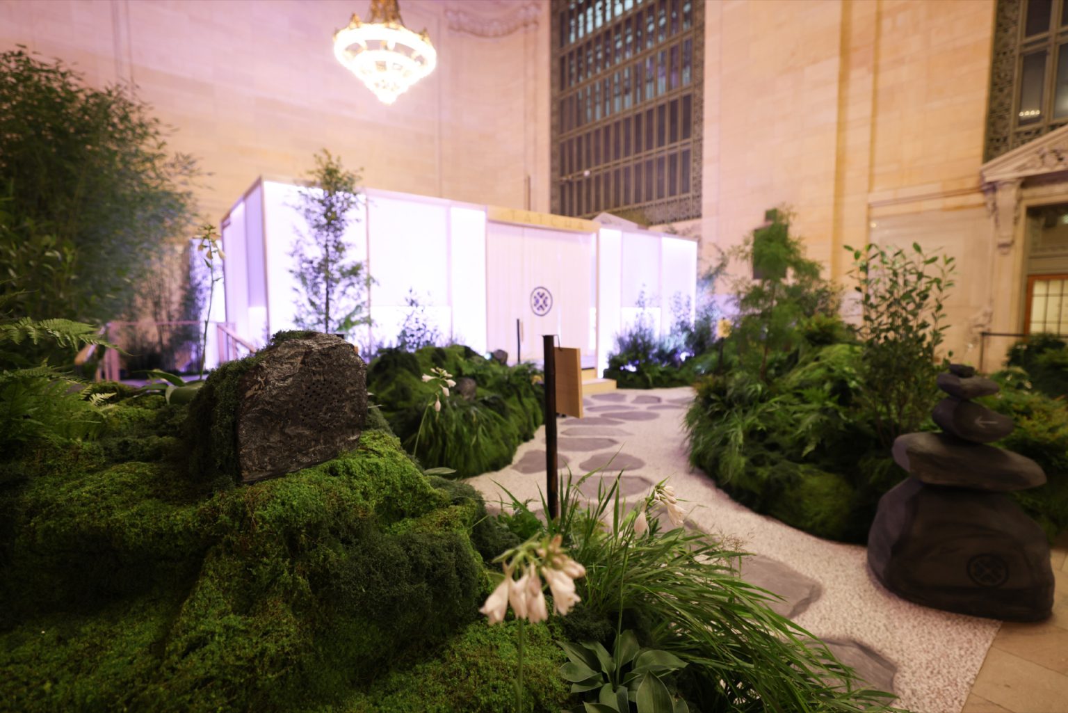 Overview of the Tatcha moss garden and tea pavilion in Vanderbilt Hall Overview of the Tatcha moss garden and tea pavilion in Vanderbilt Hall
